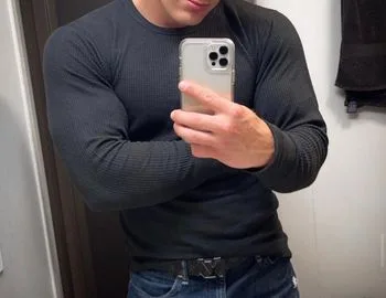 Archie OnlyFans photos and videos