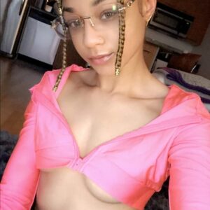 ThaOFFICIALGoldenn OnlyFans photos and videos