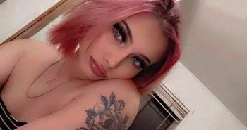 Marie 999 OnlyFans photos and videos