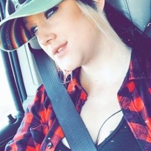 Chelsea Powers OnlyFans photos and videos
