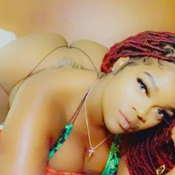 u8701722 OnlyFans photos and videos