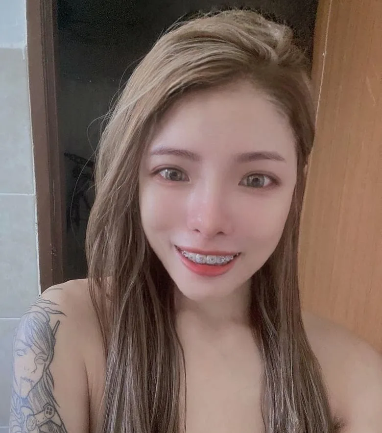 Yumi Love Doll (Free) OnlyFans photos and videos