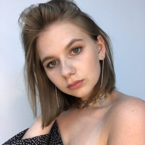 Aivee Linn✨ OnlyFans photos and videos