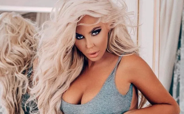 Andrea Abeli OnlyFans photos and videos