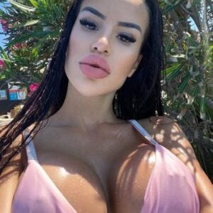 Ivon OnlyFans photos and videos