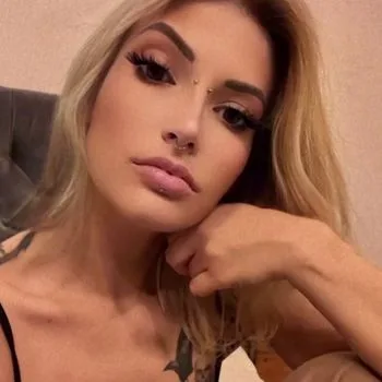 K OnlyFans photos and videos