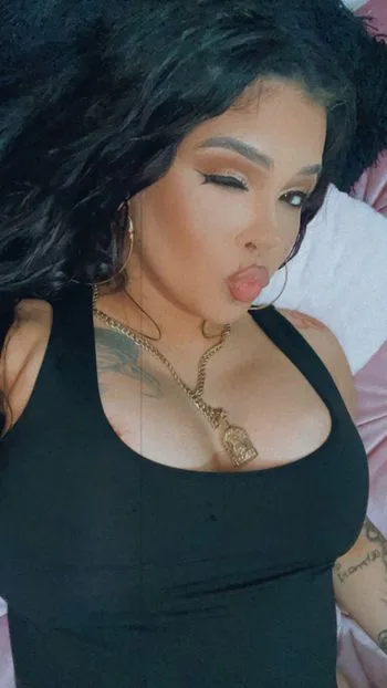 Von mary figueroa santos OnlyFans photos and videos