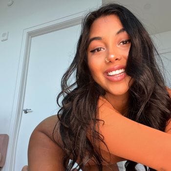 Queen V OnlyFans photos and videos