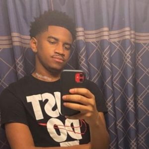 Big dick Que OnlyFans photos and videos