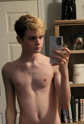 Ryan Snow❄ OnlyFans photos and videos