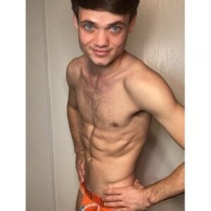 Andrew Robins OnlyFans photos and videos