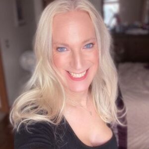 Jenny V OnlyFans photos and videos