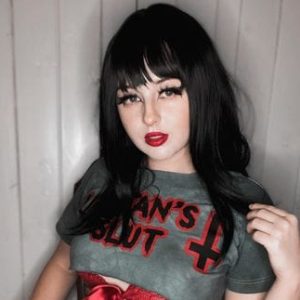 Vel OnlyFans photos and videos