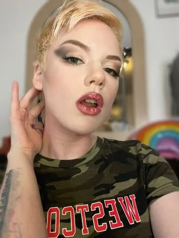 The Neurodivergent Stripper OnlyFans photos and videos