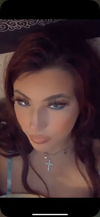 b OnlyFans photos and videos