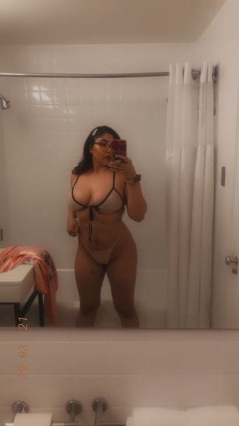 Mia angel OnlyFans photos and videos