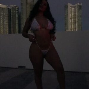 Baddiealaniz OnlyFans photos and videos