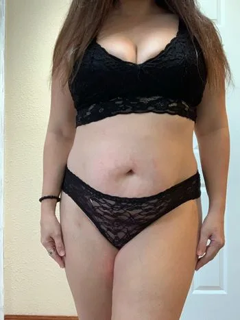 Penny Layne OnlyFans photos and videos