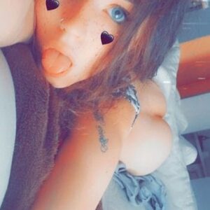 Em   Top 22% OnlyFans photos and videos