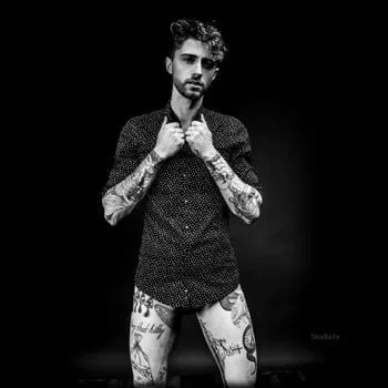 T͓̽R͓̽E͓̽V͓̽O͓̽R͓̽ S͓̽M͓̽I͓̽T͓̽H͓̽ OnlyFans photos and videos