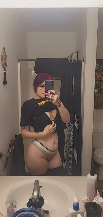 Verotica Sapphire OnlyFans photos and videos