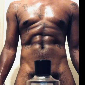 ⓘ F R E E ⓘ OnlyFans photos and videos