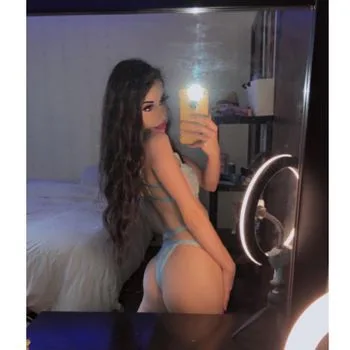 Adrienne OnlyFans photos and videos