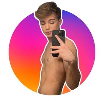 Hayden OnlyFans photos and videos