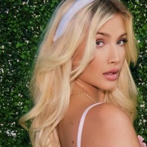 Marine Michaels OnlyFans photos and videos