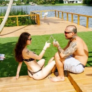 Mari and Jandro OnlyFans photos and videos